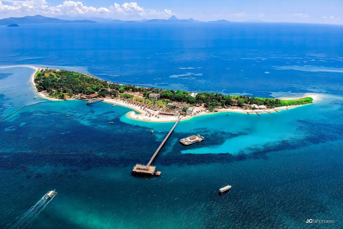 Aerial view of Lakawon Island by JC Niñonuevo